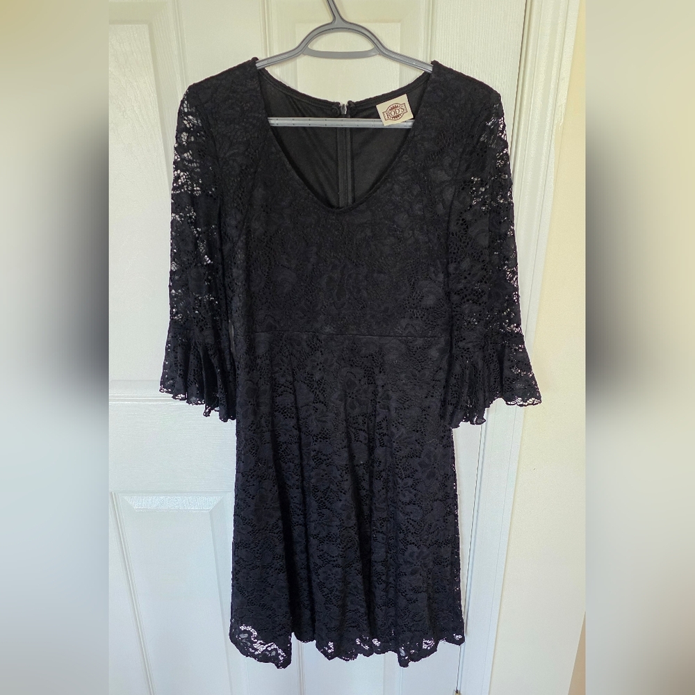 Elegant Black Lace Dress
